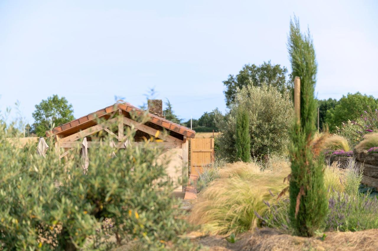 Escons Domaine De Charme Hotel Saint-Sulpice-sur-Leze Exterior foto